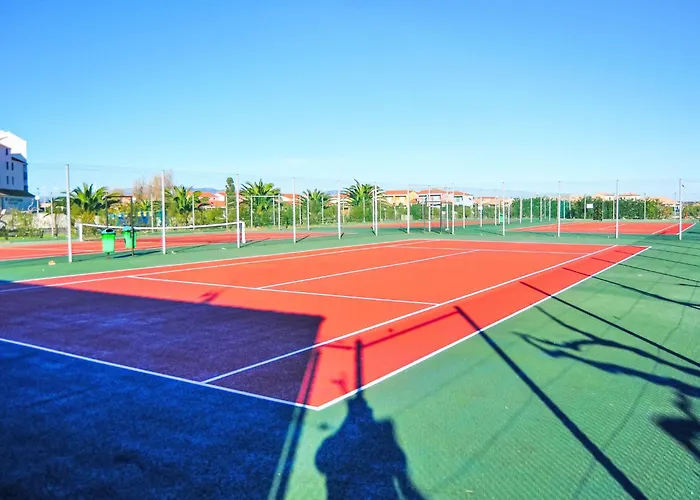 Martinique 2-3-1 By Interhome